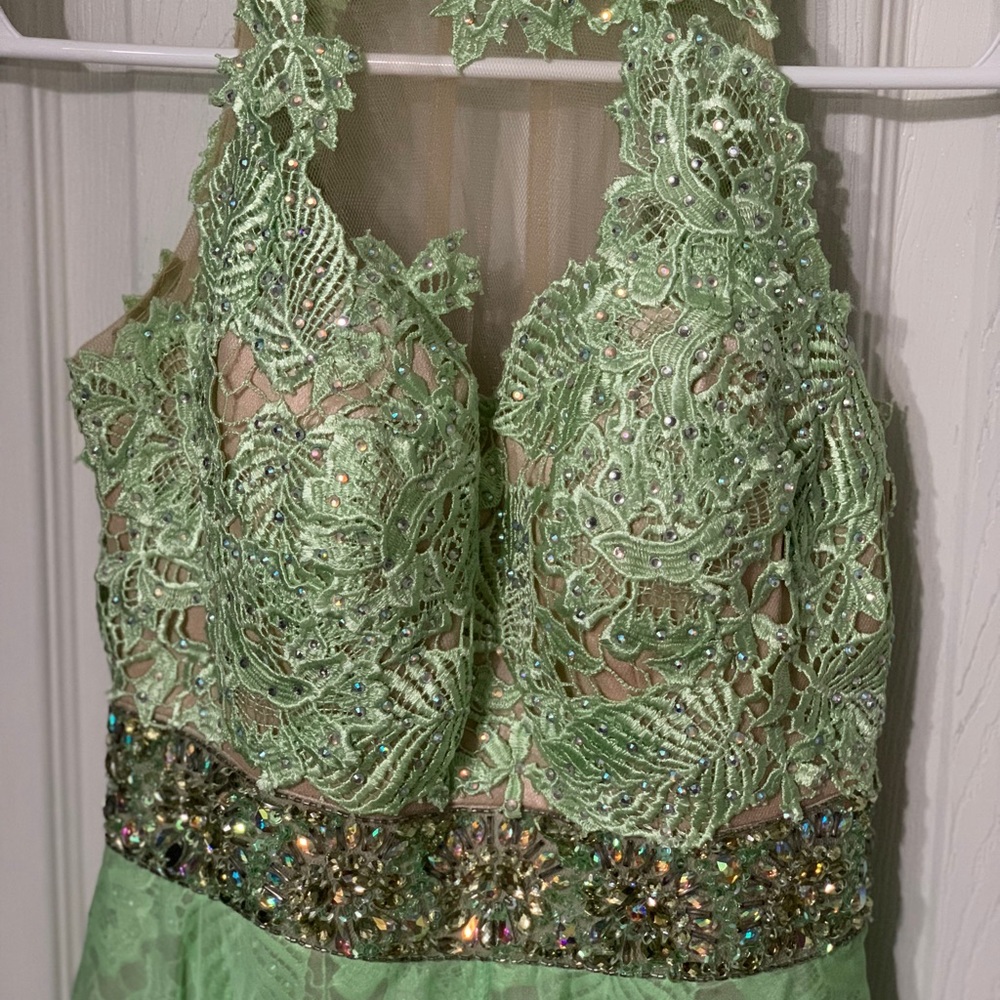 mardi gras hall reviews